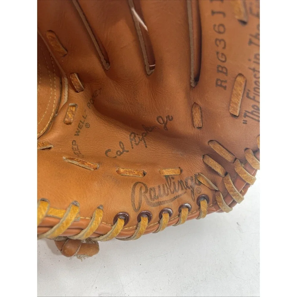 Rawlings RBG36JR Cal Ripken Jr Baseball Glove 9.5